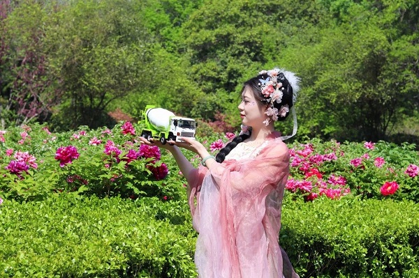 【公司新聞】美！太美了！快來(lái)欣賞凌宇“牡丹仙子”