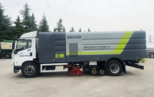 凌宇純電動(dòng)洗掃車的特點(diǎn)詳解！出色在哪？