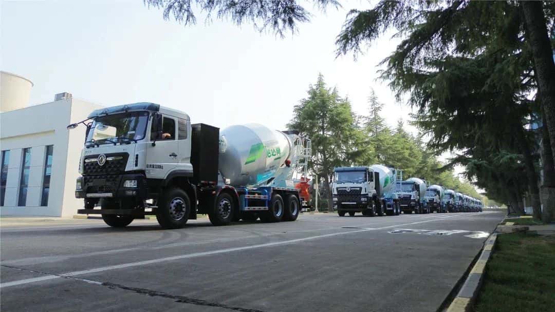 馭風而行，中集車輛15臺新能源攪拌車駛?cè)牒保L就荊楚生態(tài)長卷